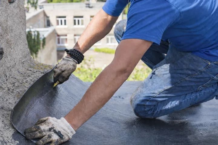 Rénovation toit plat en EPDM : avantages, prix et durée de vie